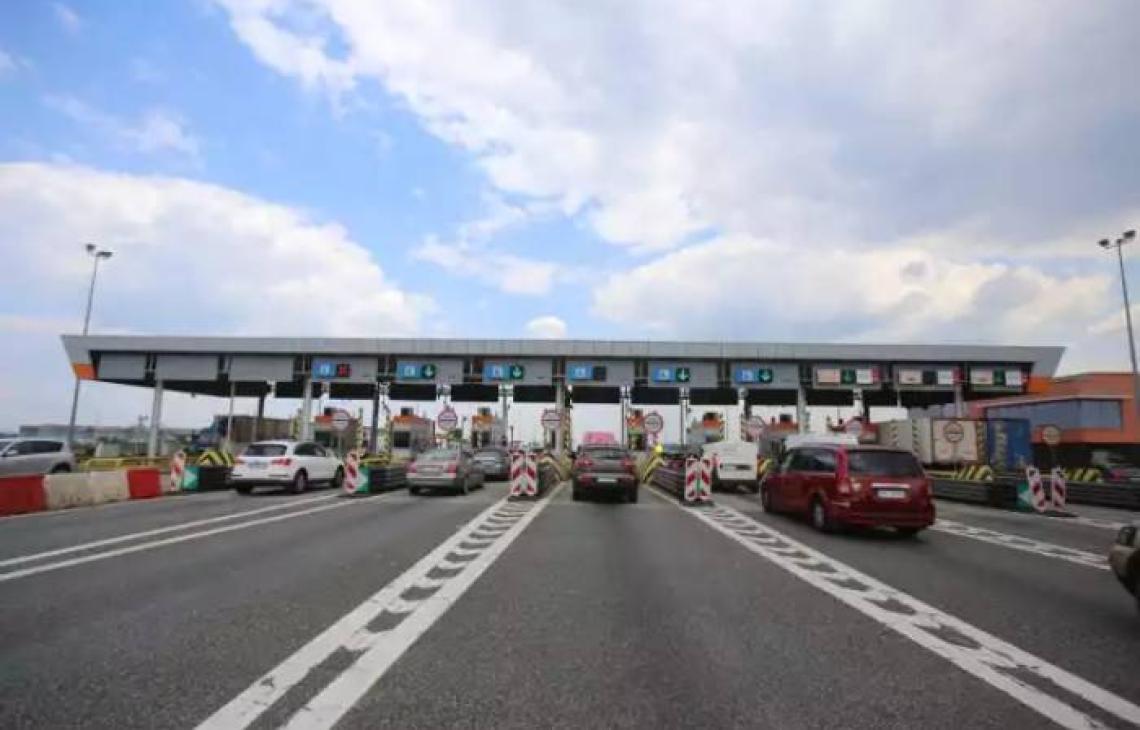 Mandat za płatność telefonem na bramkach autostradowych